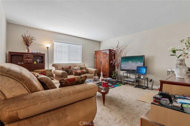 7885 RETRIEVER Street, Eastvale, CA 92880