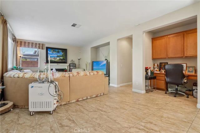 7885 RETRIEVER Street, Eastvale, CA 92880
