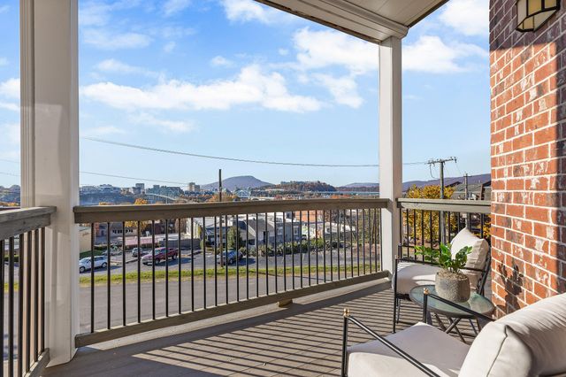 207 Delmont Street 215, Chattanooga, TN 37405