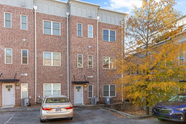 207 Delmont Street 215, Chattanooga, TN 37405