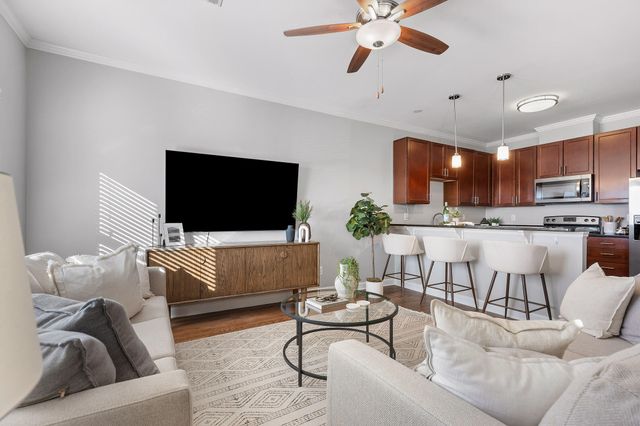 207 Delmont Street 215, Chattanooga, TN 37405