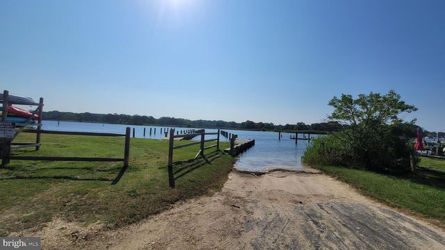 901 CHESTER RIVER DR, Grasonville, MD 21638