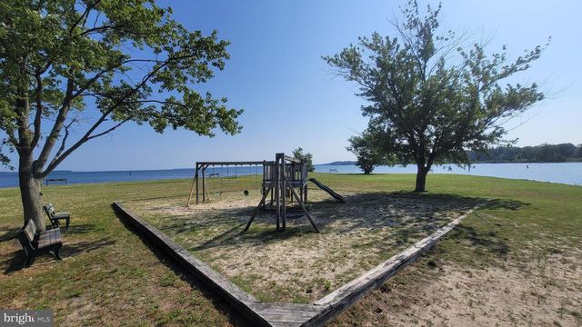 901 CHESTER RIVER DR, Grasonville, MD 21638