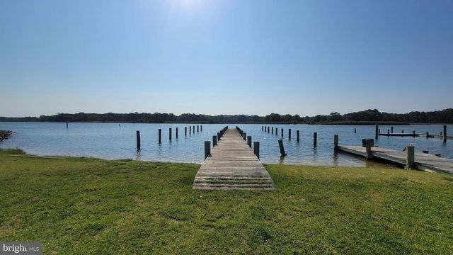 901 CHESTER RIVER DR, Grasonville, MD 21638
