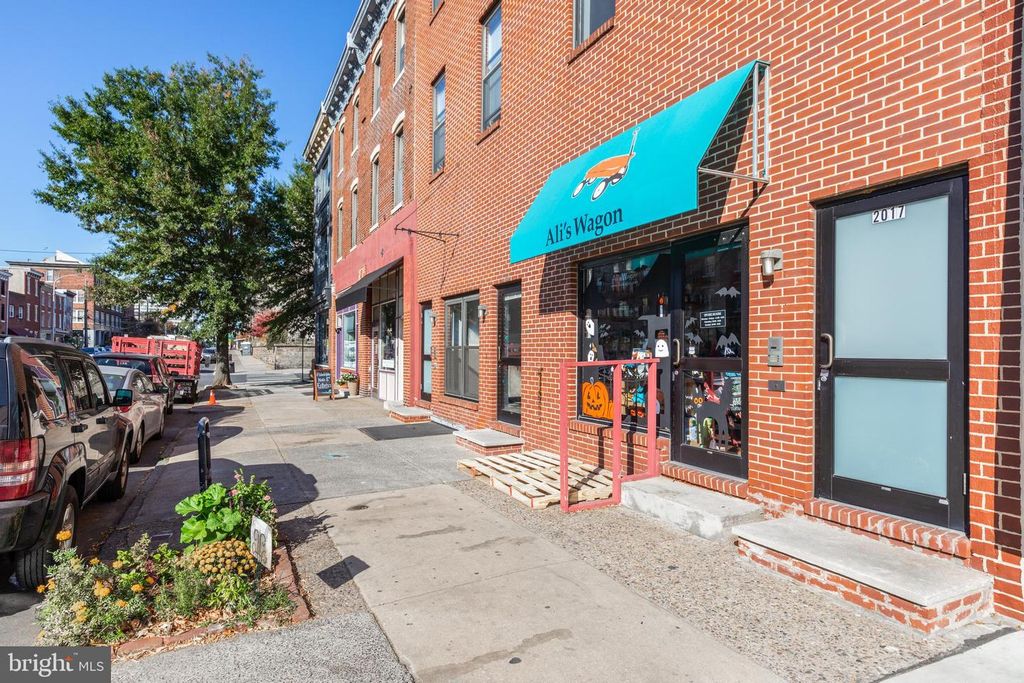 2017 - 2019 FAIRMOUNT AVENUE, Philadelphia, PA 19130