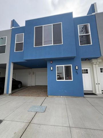 55 Calgary Street, Daly City, CA 94014