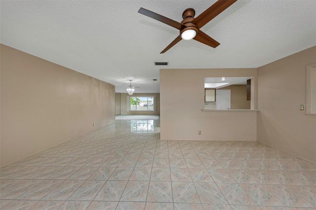 9110 40TH WAY N, Pinellas Park, FL 33782