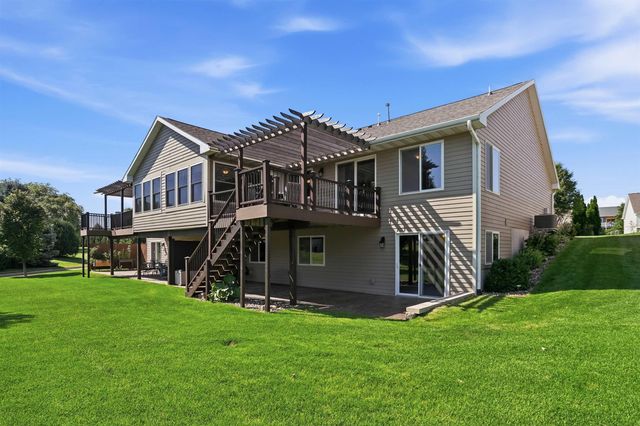 2020 Erik Road, Cedar Falls, IA 50613
