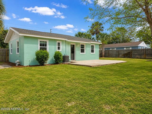 1105 10TH Street N, Jacksonville Beach, FL 32250