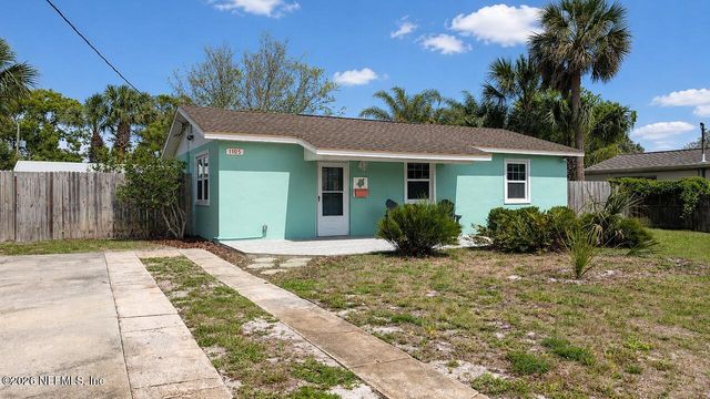 1105 10TH Street N, Jacksonville Beach, FL 32250