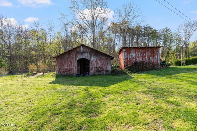 524 Mountain View Drive, Piney Flats, TN 37686