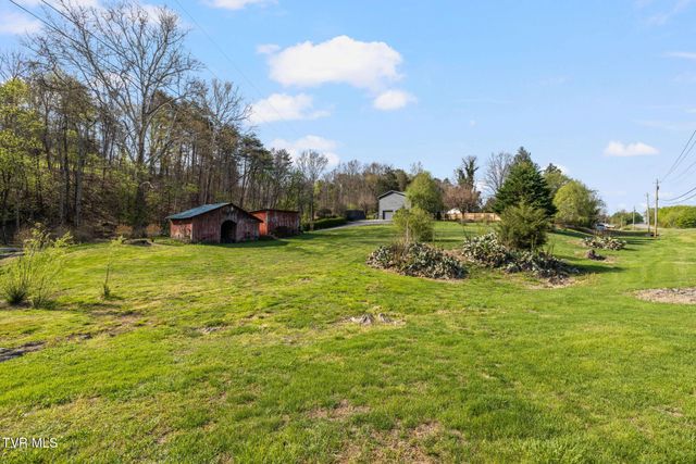 524 Mountain View Drive, Piney Flats, TN 37686