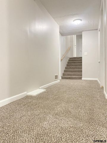 4420 N 48 Street, Omaha, NE 68104