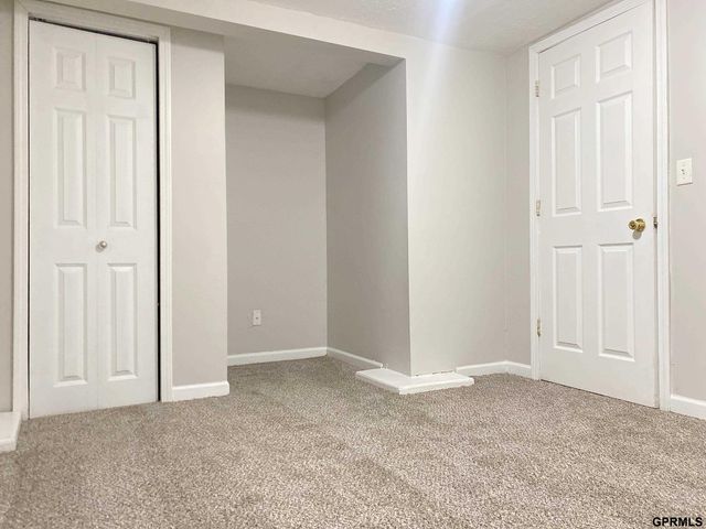 4420 N 48 Street, Omaha, NE 68104
