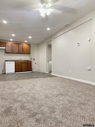 4420 N 48 Street, Omaha, NE 68104