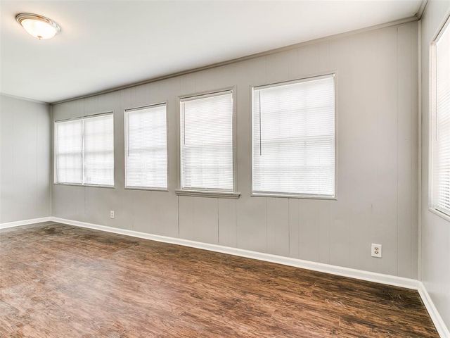 1945 N Park Avenue, Shawnee, OK 74804