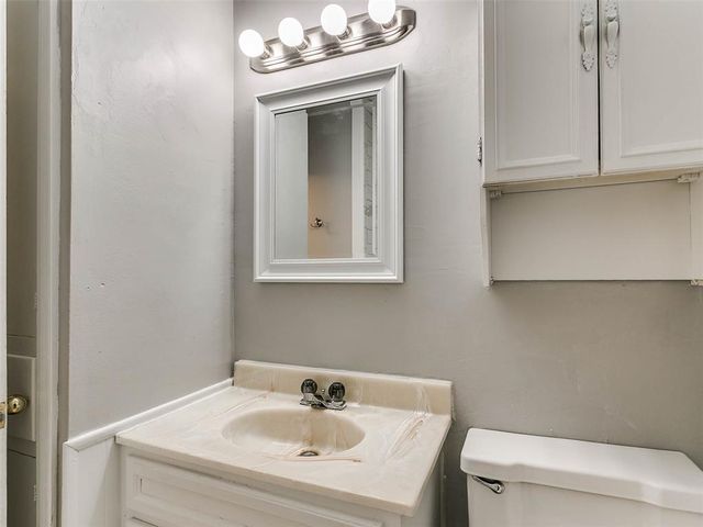 1945 N Park Avenue, Shawnee, OK 74804
