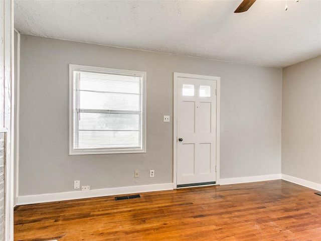 1945 N Park Avenue, Shawnee, OK 74804