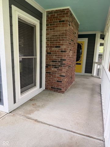 809 W Pearl Street, Trafalgar, IN 46181