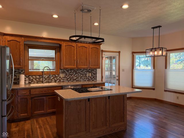 809 W Pearl Street, Trafalgar, IN 46181