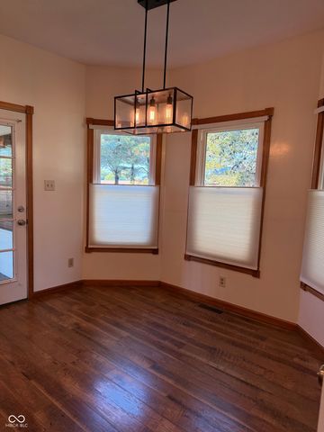 809 W Pearl Street, Trafalgar, IN 46181