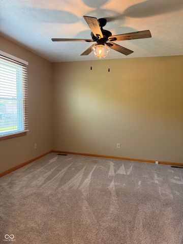 809 W Pearl Street, Trafalgar, IN 46181