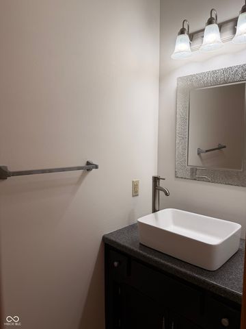 809 W Pearl Street, Trafalgar, IN 46181