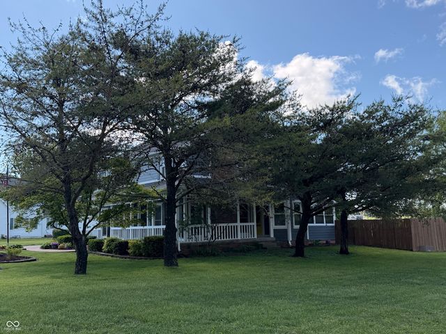 809 W Pearl Street, Trafalgar, IN 46181