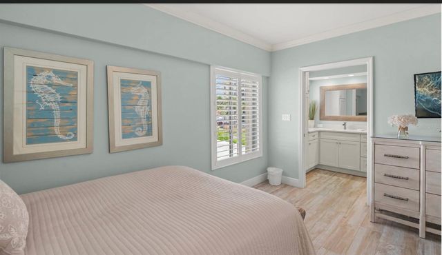 6144 MIDNIGHT PASS ROAD 4N, Sarasota, FL 34242