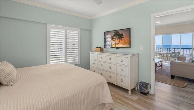 6144 MIDNIGHT PASS ROAD 4N, Sarasota, FL 34242