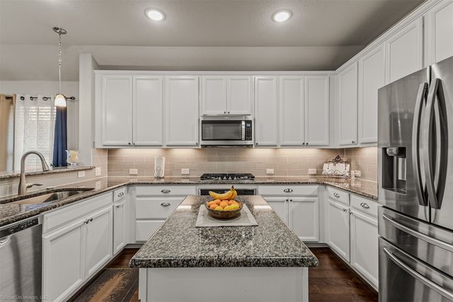 2064 Glaston Road, Forney, TX 75126