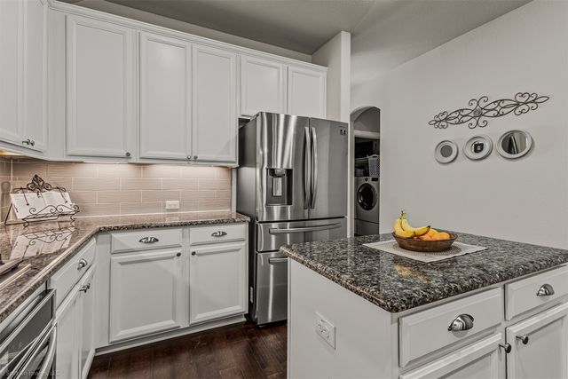 2064 Glaston Road, Forney, TX 75126