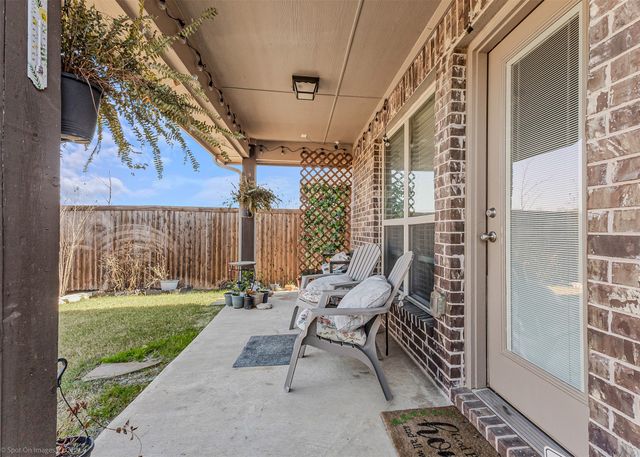 2064 Glaston Road, Forney, TX 75126