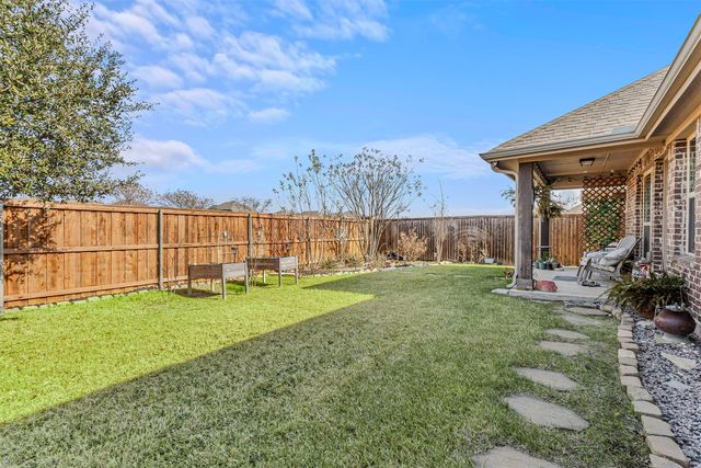 2064 Glaston Road, Forney, TX 75126