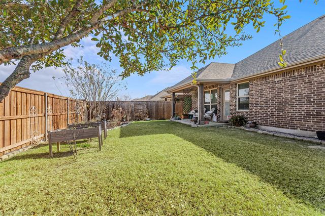 2064 Glaston Road, Forney, TX 75126
