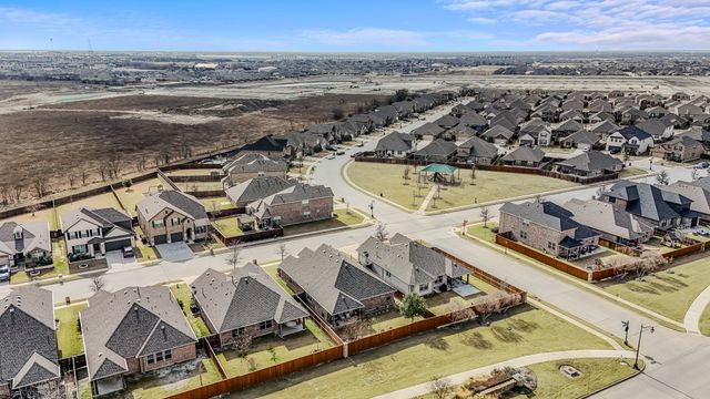 2064 Glaston Road, Forney, TX 75126