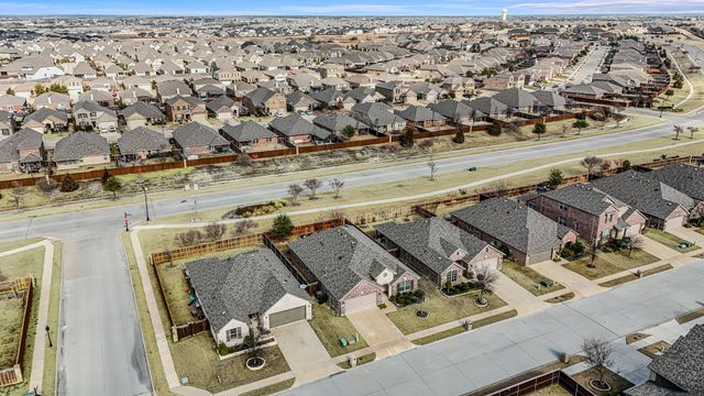 2064 Glaston Road, Forney, TX 75126