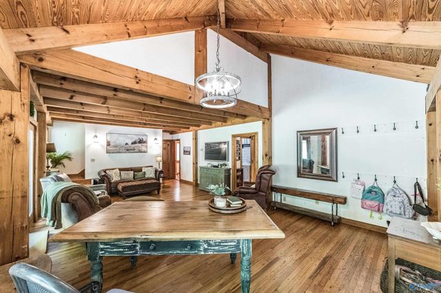 1231 Dug Hill Road, Brownsboro, AL 35741