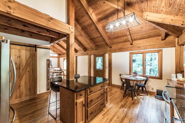 1231 Dug Hill Road, Brownsboro, AL 35741