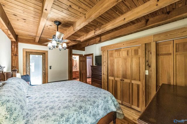 1231 Dug Hill Road, Brownsboro, AL 35741