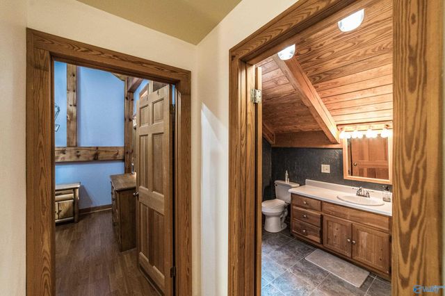 1231 Dug Hill Road, Brownsboro, AL 35741