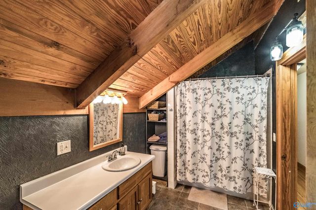 1231 Dug Hill Road, Brownsboro, AL 35741