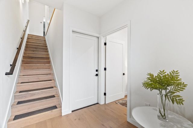 916 Woodside Road, Redwood City, CA 94061