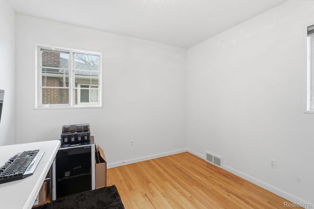 20816 Yale Street, St. Clair Shores, MI 48081