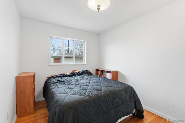 20816 Yale Street, St. Clair Shores, MI 48081