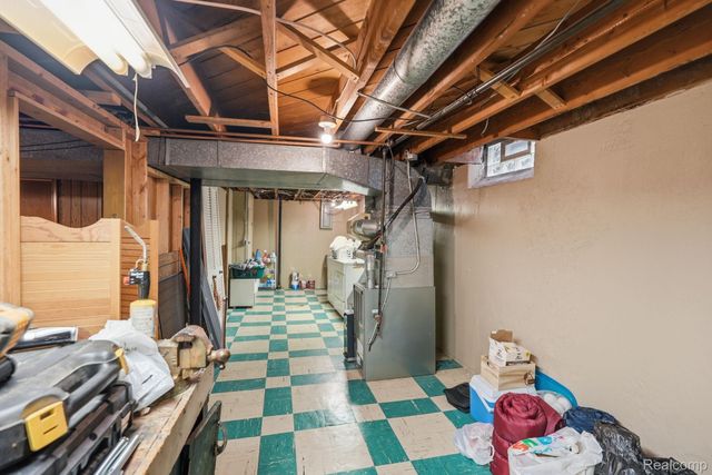 20816 Yale Street, St. Clair Shores, MI 48081