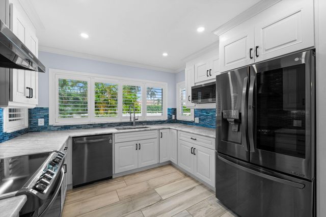 5100 NE 30TH Terrace, Lighthouse Point, FL 33064