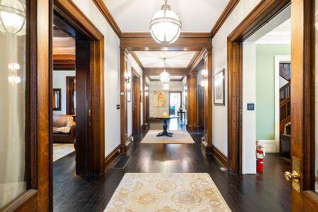 1349 E Broad Street, Columbus, OH 43205