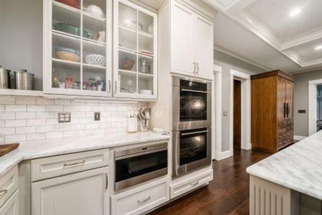 1349 E Broad Street, Columbus, OH 43205