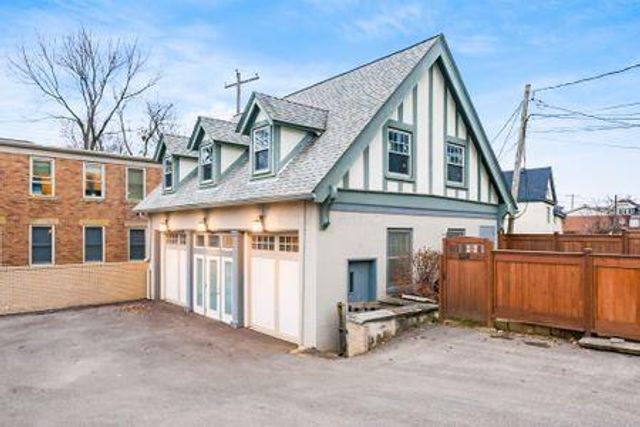 1349 E Broad Street, Columbus, OH 43205